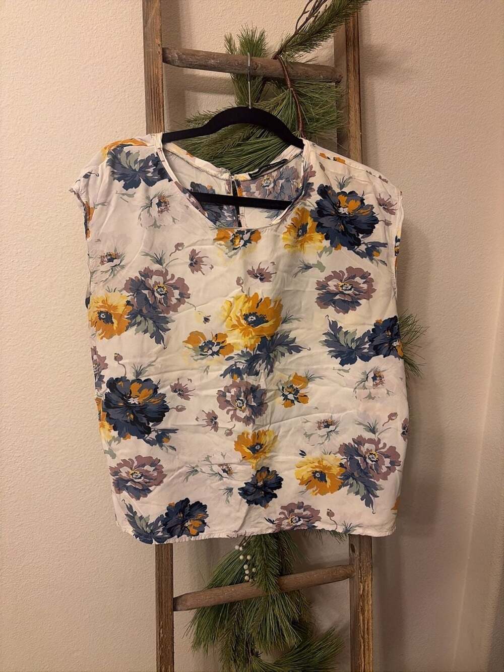 Abercrombie & Fitch Floral Button-Back Sleeveless Top Size L
